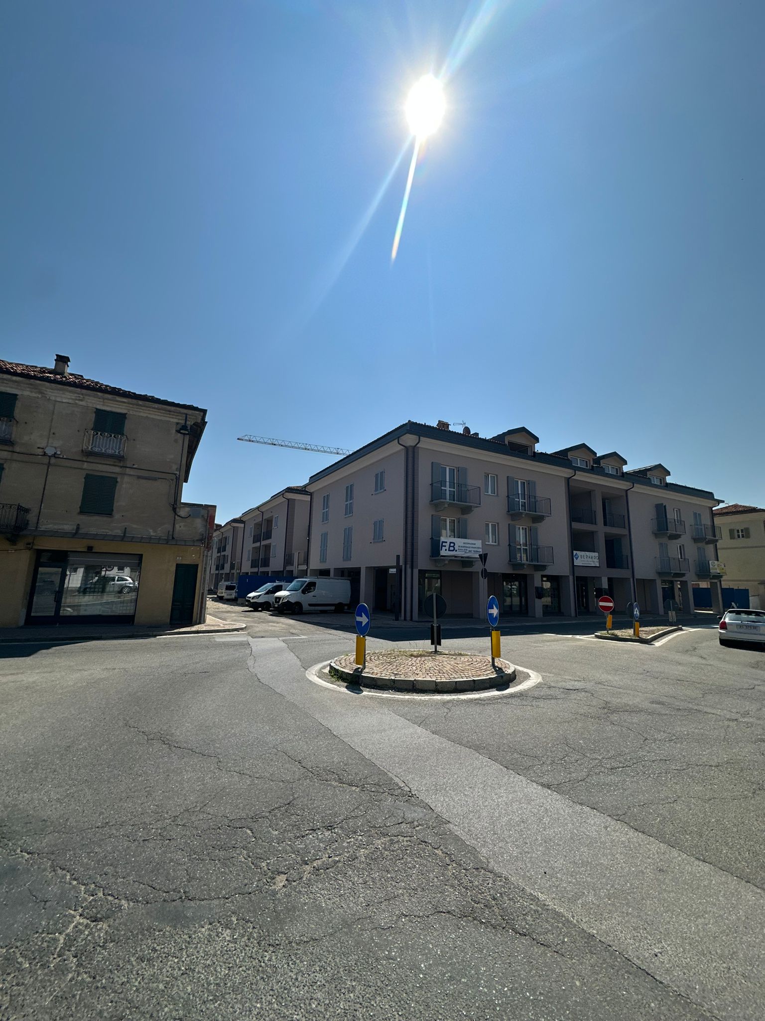 Trilocale piazza Savoia, Centro, Busca